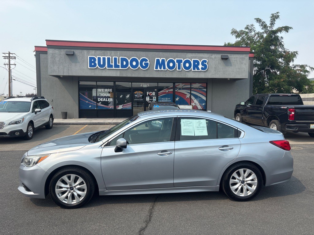 2015 Subaru Legacy Image 2