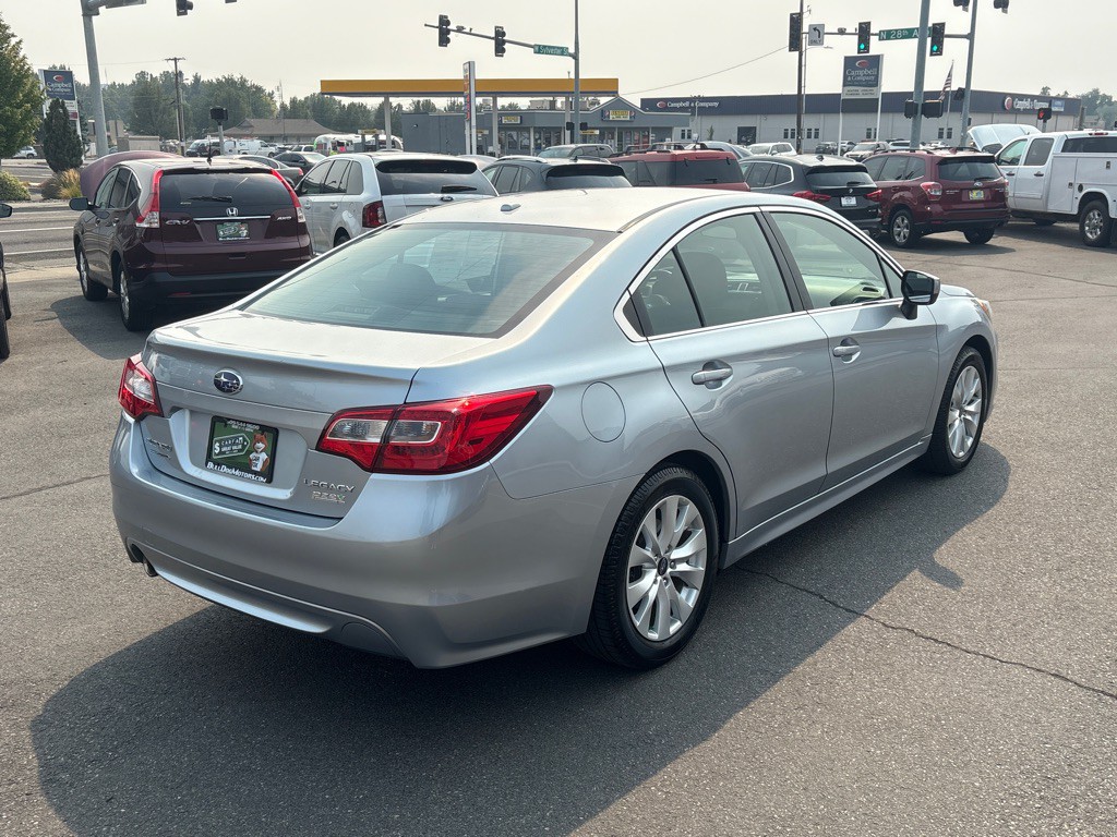 2015 Subaru Legacy Image 7