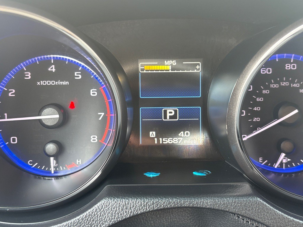 2015 Subaru Legacy Image 16