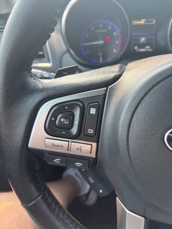 2015 Subaru Legacy Image 17