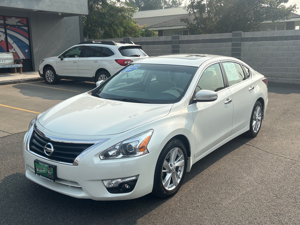 2015 Nissan Altima Image 1