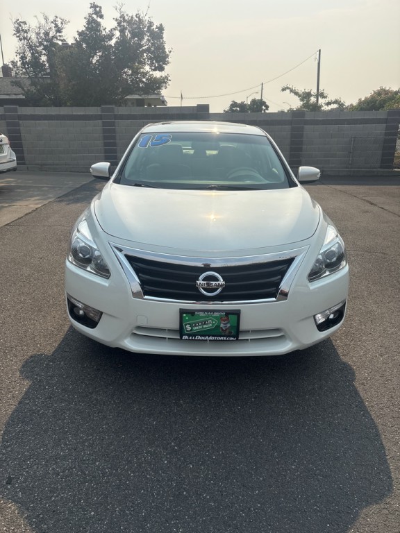 2015 Nissan Altima Image 4