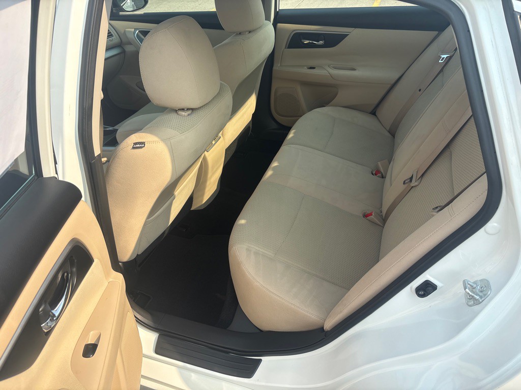 2015 Nissan Altima Image 13