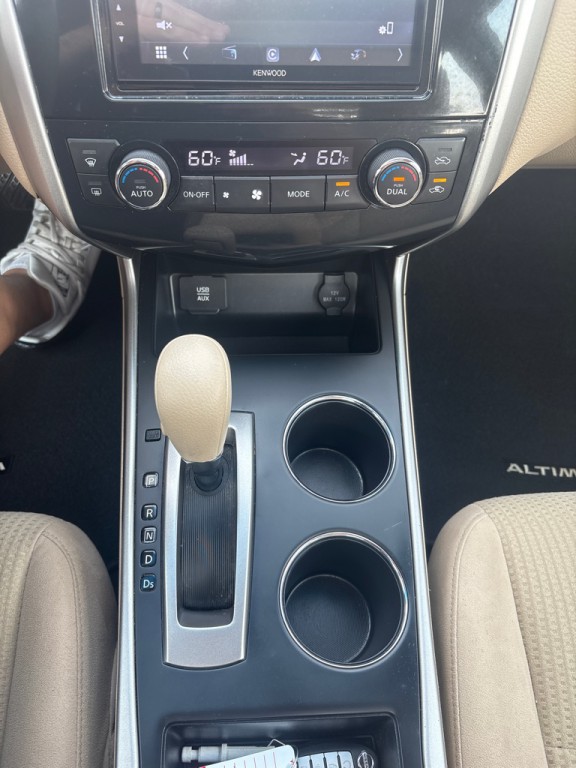 2015 Nissan Altima Image 20