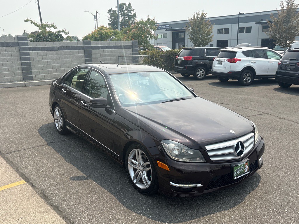 2012 Mercedes-Benz C-Class Image 5