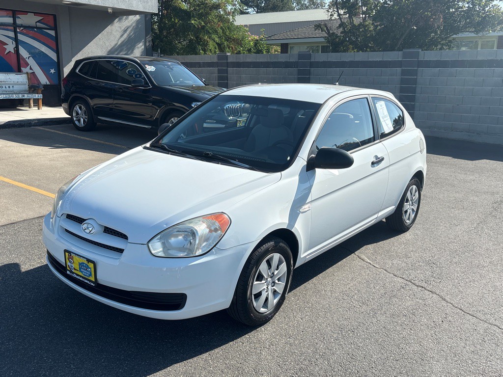 2009 Hyundai Accent Image 1