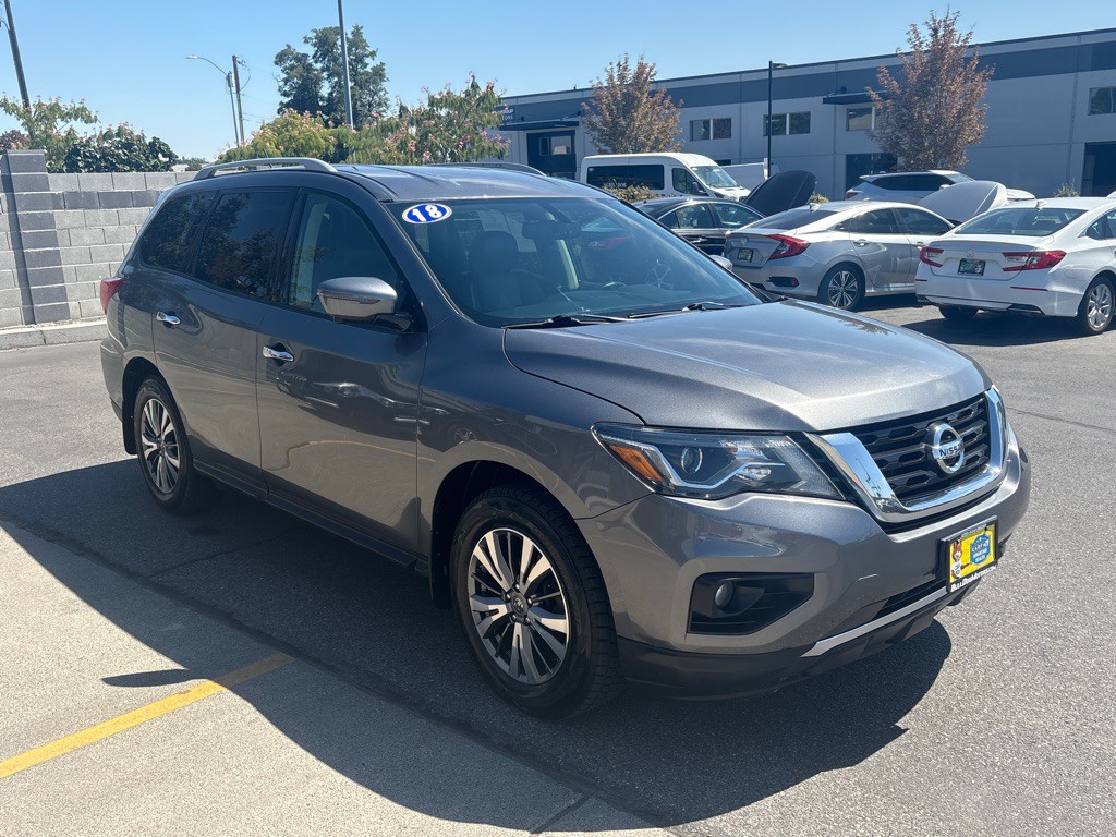 2018 Nissan Pathfinder Image 5