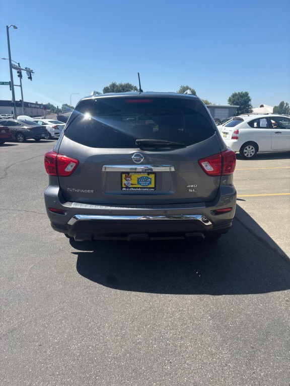 2018 Nissan Pathfinder Image 8