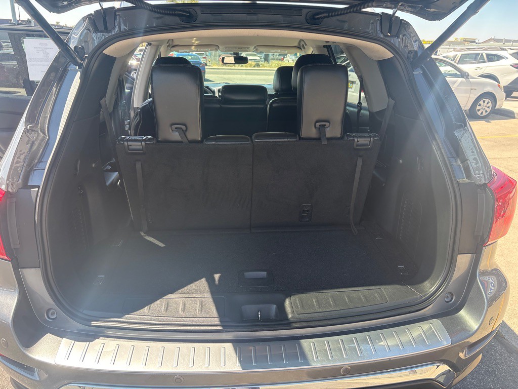 2018 Nissan Pathfinder Image 11