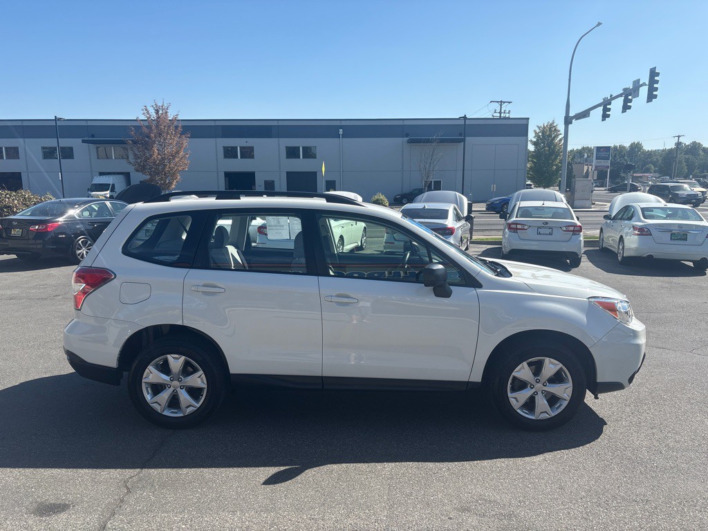 2016 Subaru Forester Image 6