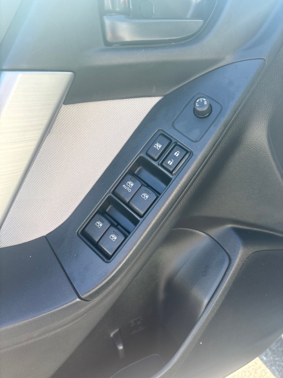 2016 Subaru Forester Image 14