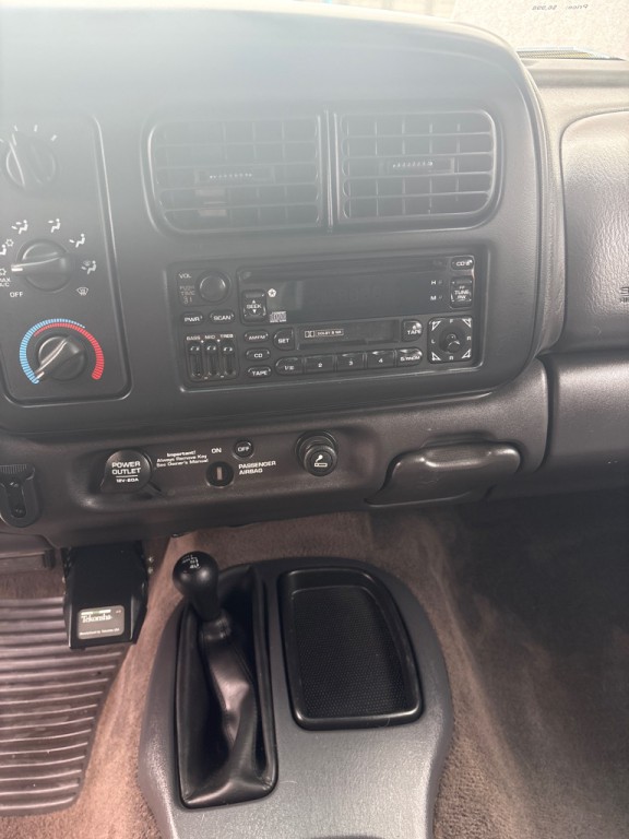 1999 Dodge Dakota Image 17