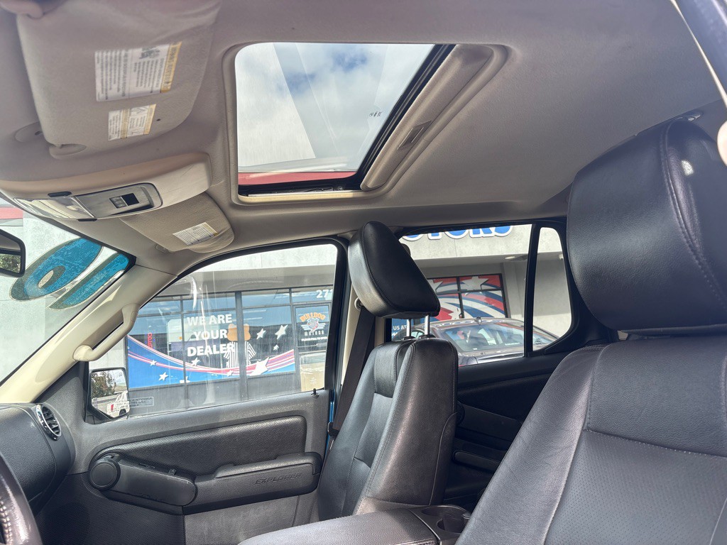 2010 Ford Explorer Image 14