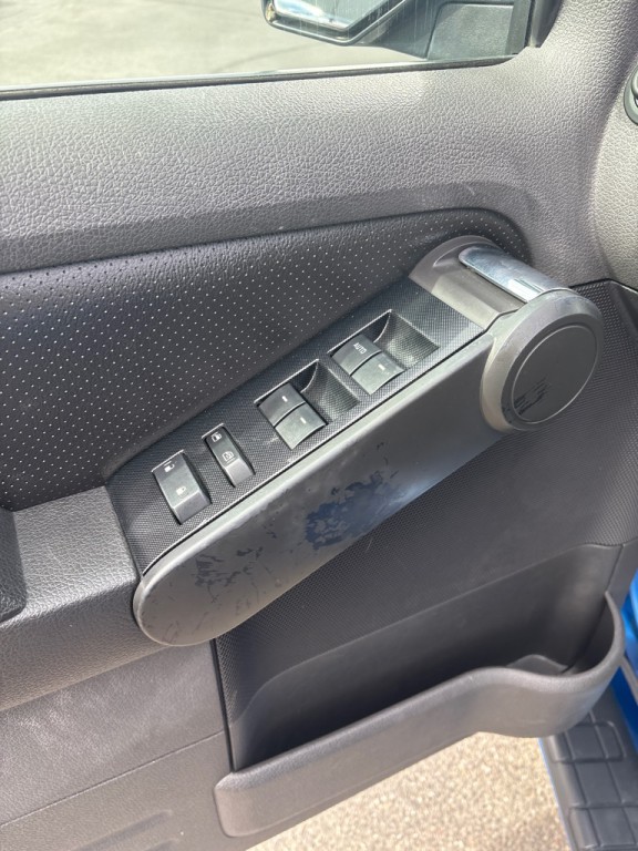2010 Ford Explorer Image 15