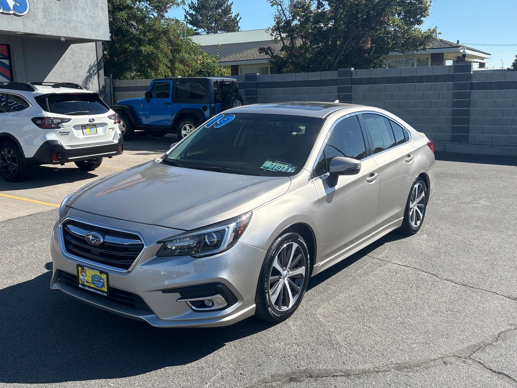 2019 Subaru Legacy Image 1