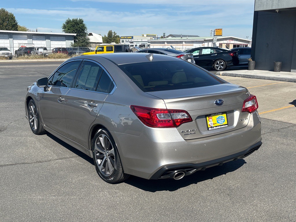 2019 Subaru Legacy Image 3