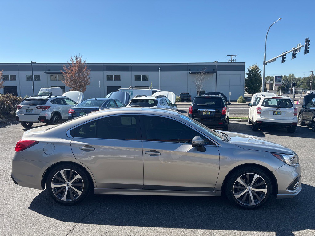 2019 Subaru Legacy Image 6
