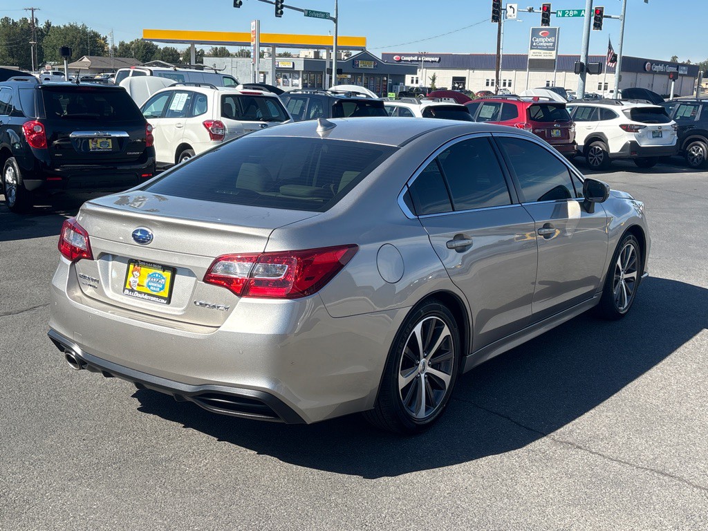 2019 Subaru Legacy Image 7