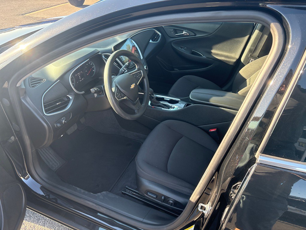 2024 Chevrolet Malibu Image 12