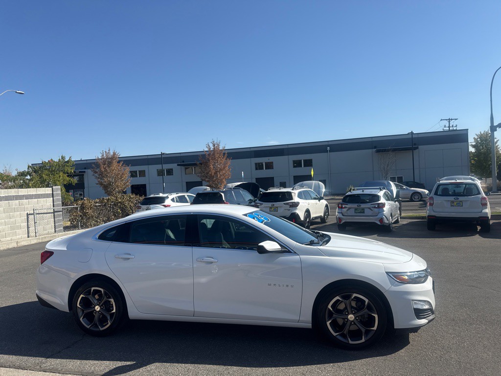 2023 Chevrolet Malibu Image 6