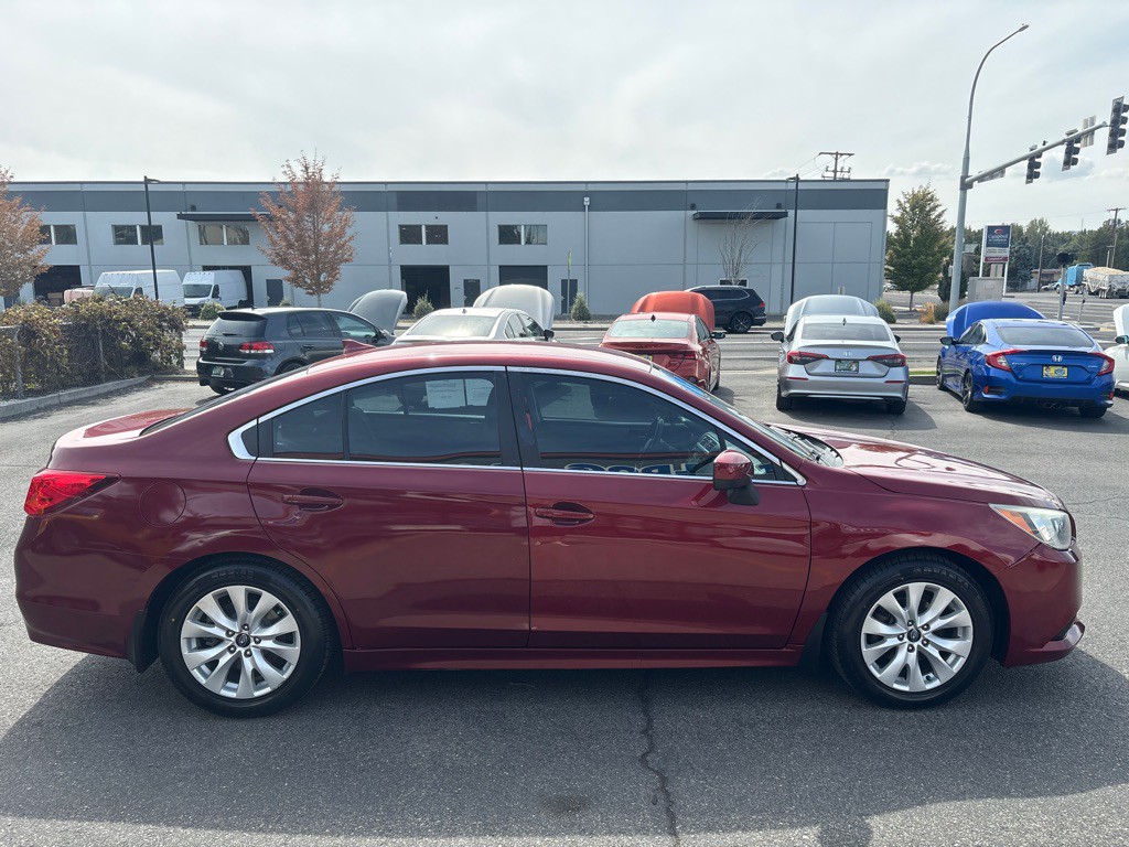 2016 Subaru Legacy Image 6