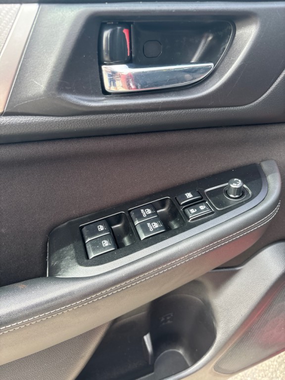 2016 Subaru Legacy Image 14