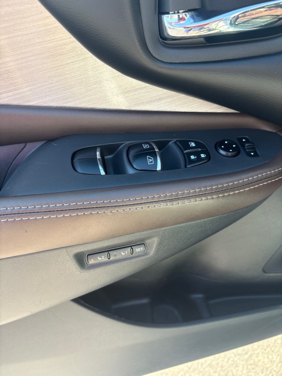 2017 Nissan Murano Image 14