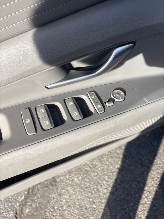 2021 Hyundai Elantra Image 14