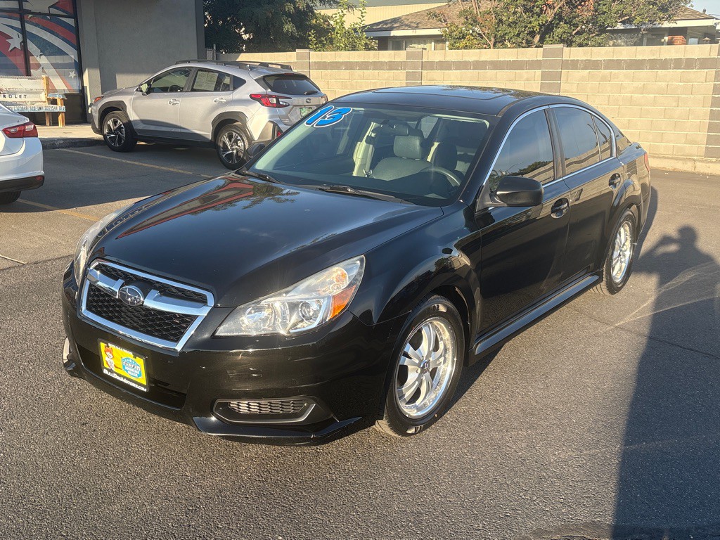 2013 Subaru Legacy Image 1
