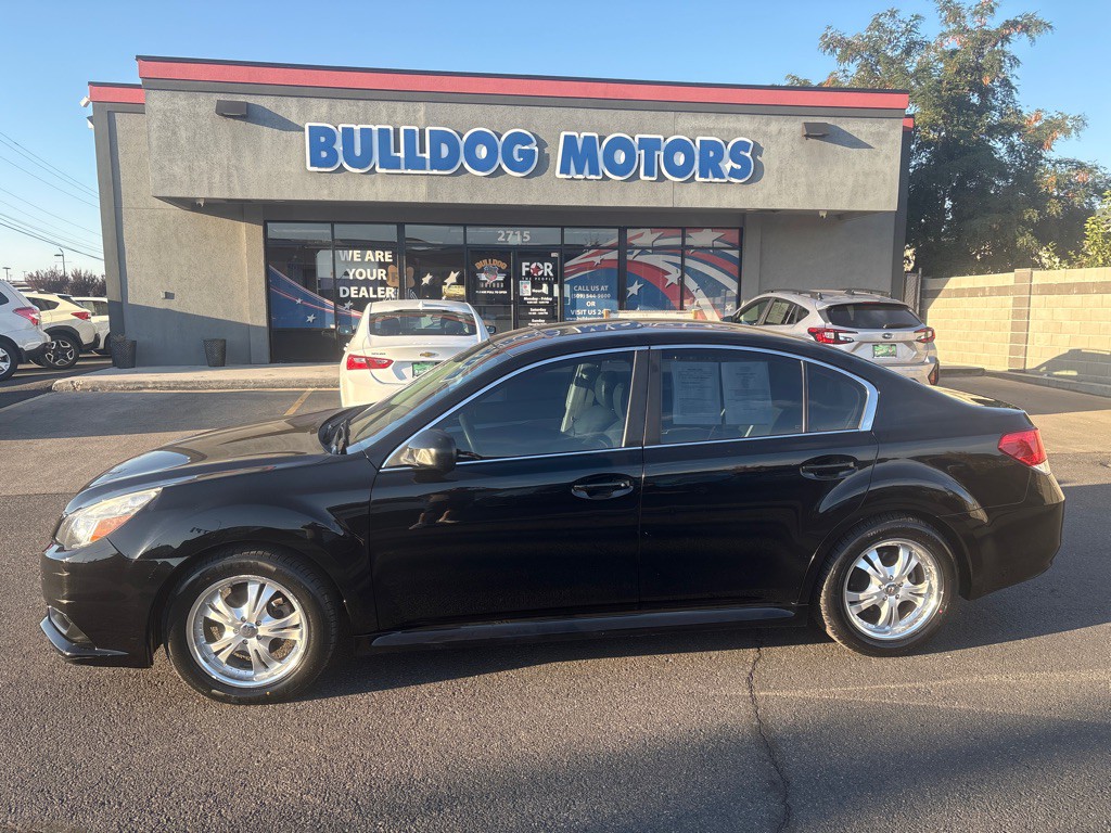 2013 Subaru Legacy Image 2