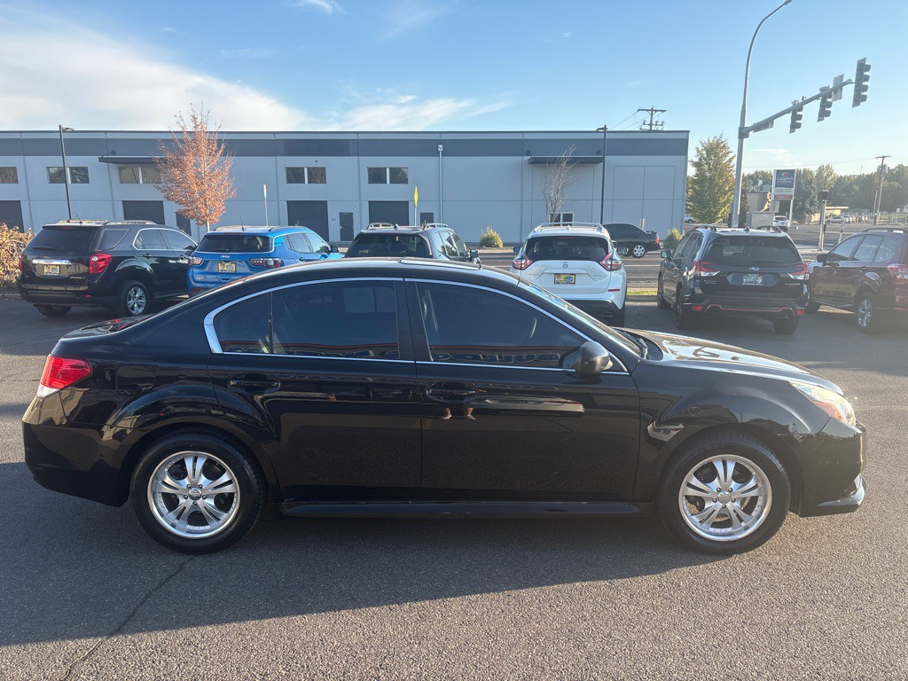 2013 Subaru Legacy Image 6