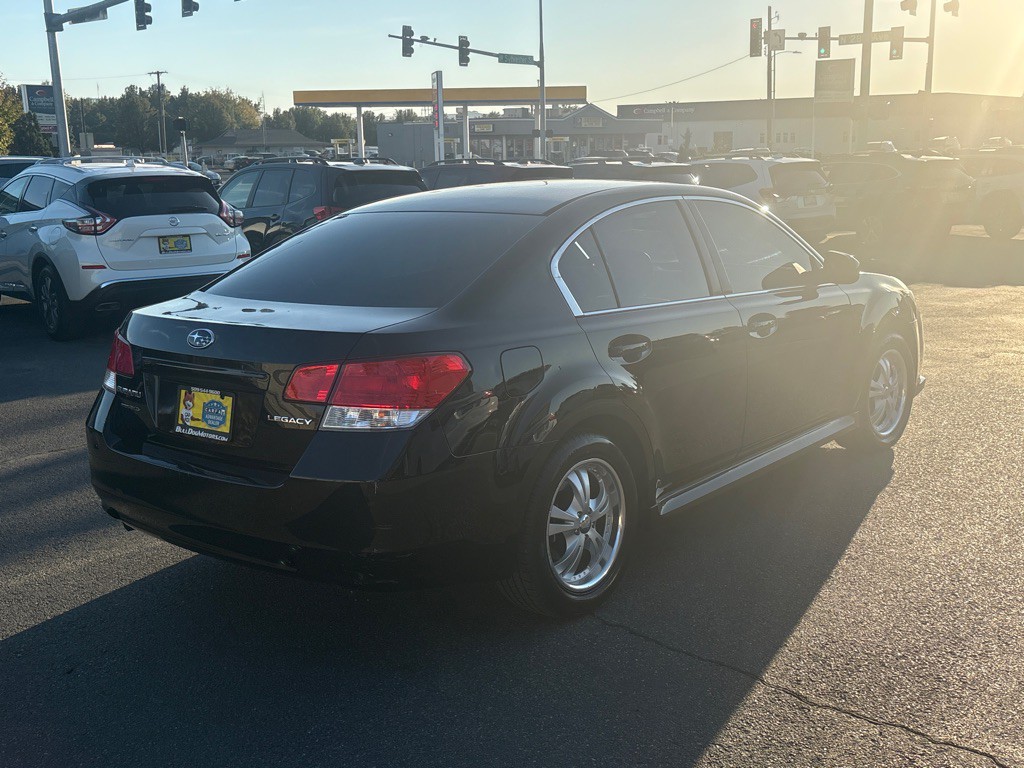 2013 Subaru Legacy Image 7