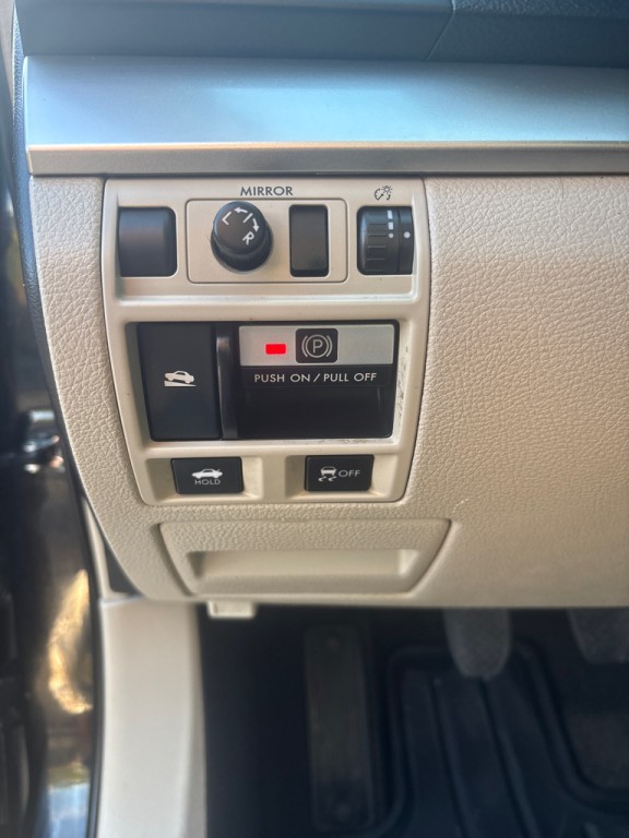 2013 Subaru Legacy Image 16