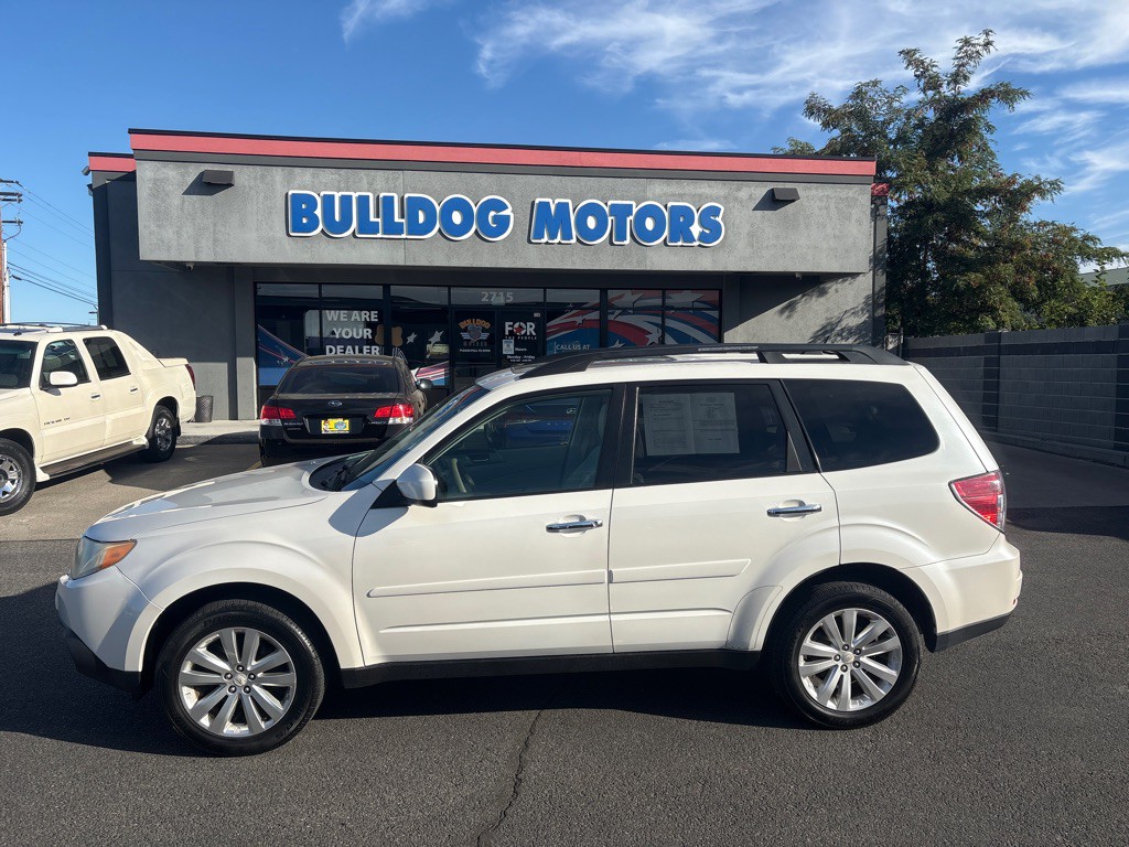 2013 Subaru Forester Image 2