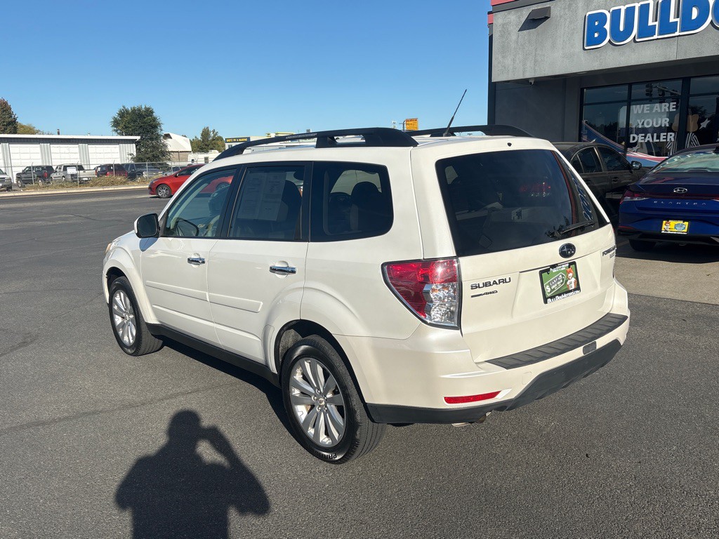 2013 Subaru Forester Image 3