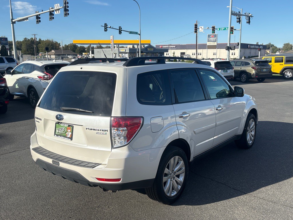 2013 Subaru Forester Image 7