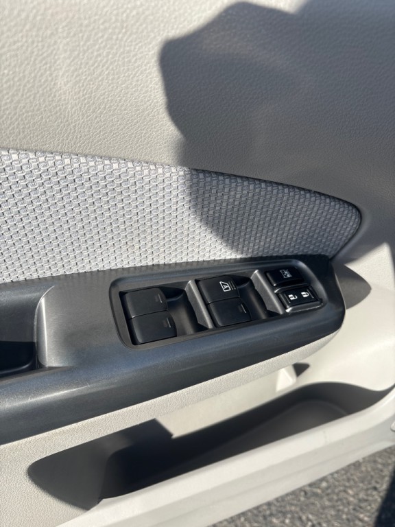 2013 Subaru Forester Image 15