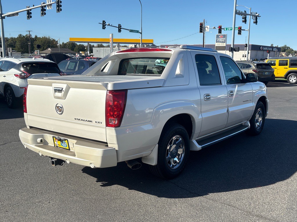 2004 Cadillac Escalade Image 7