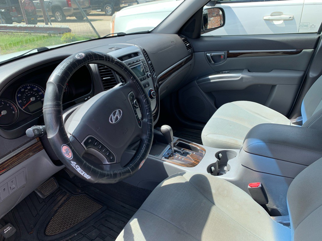 2011 Hyundai Santa Fe Image 8