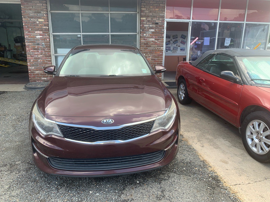 2018 Kia Optima Image 2