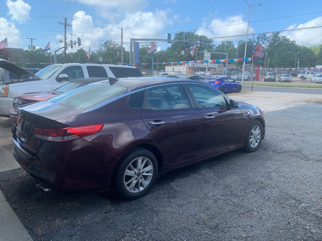 2018 Kia Optima Image 4