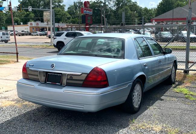 2007 Mercury Grand Marquis Image 1