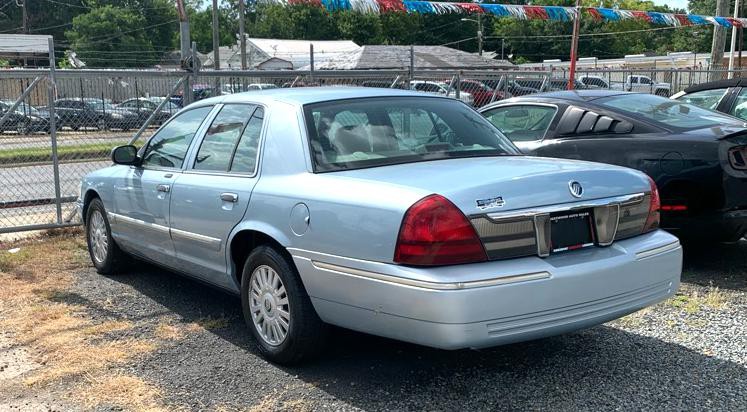 2007 Mercury Grand Marquis Image 3