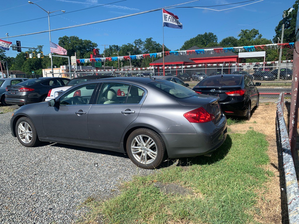 2012 INFINITI G37 Image 2