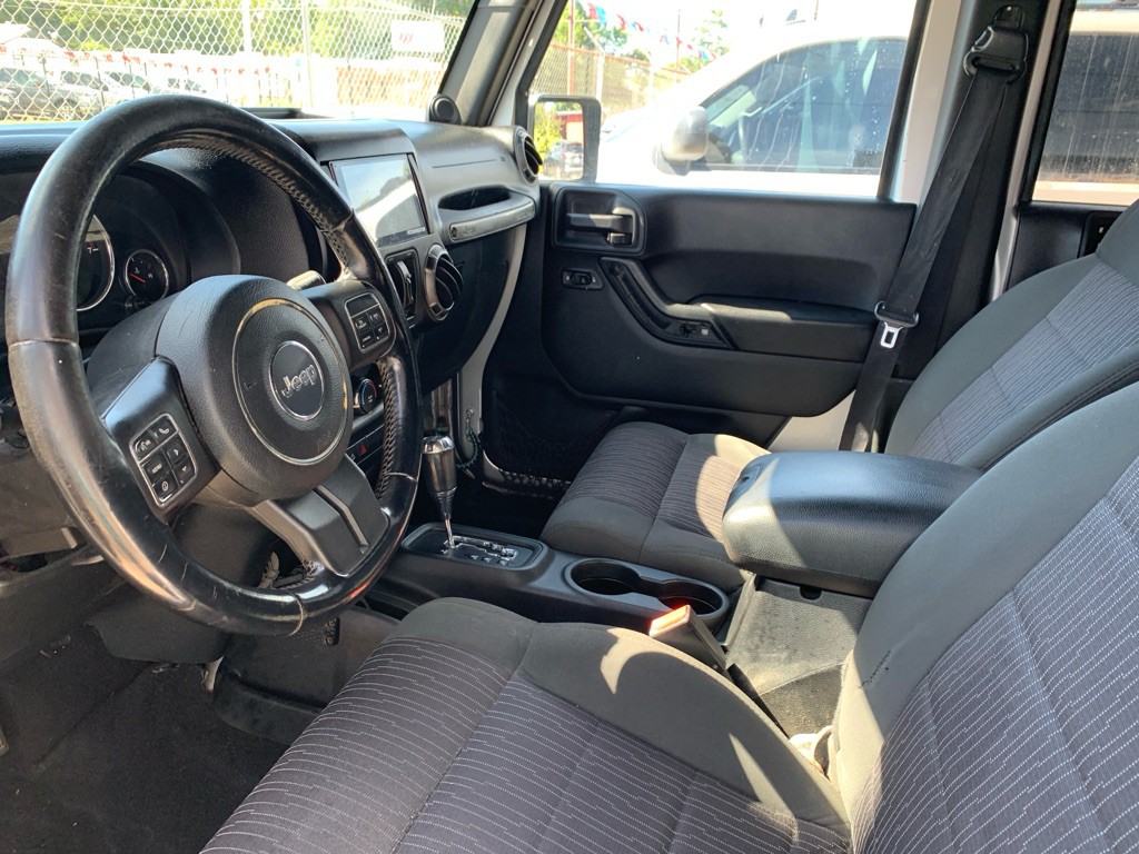 2012 Jeep Wrangler Unlimited Image 7