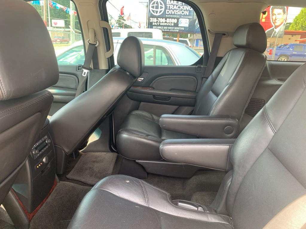 2007 Cadillac Escalade Image 10