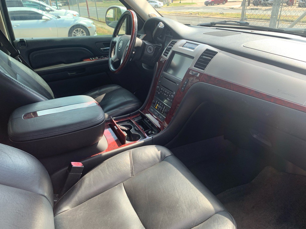 2007 Cadillac Escalade Image 12