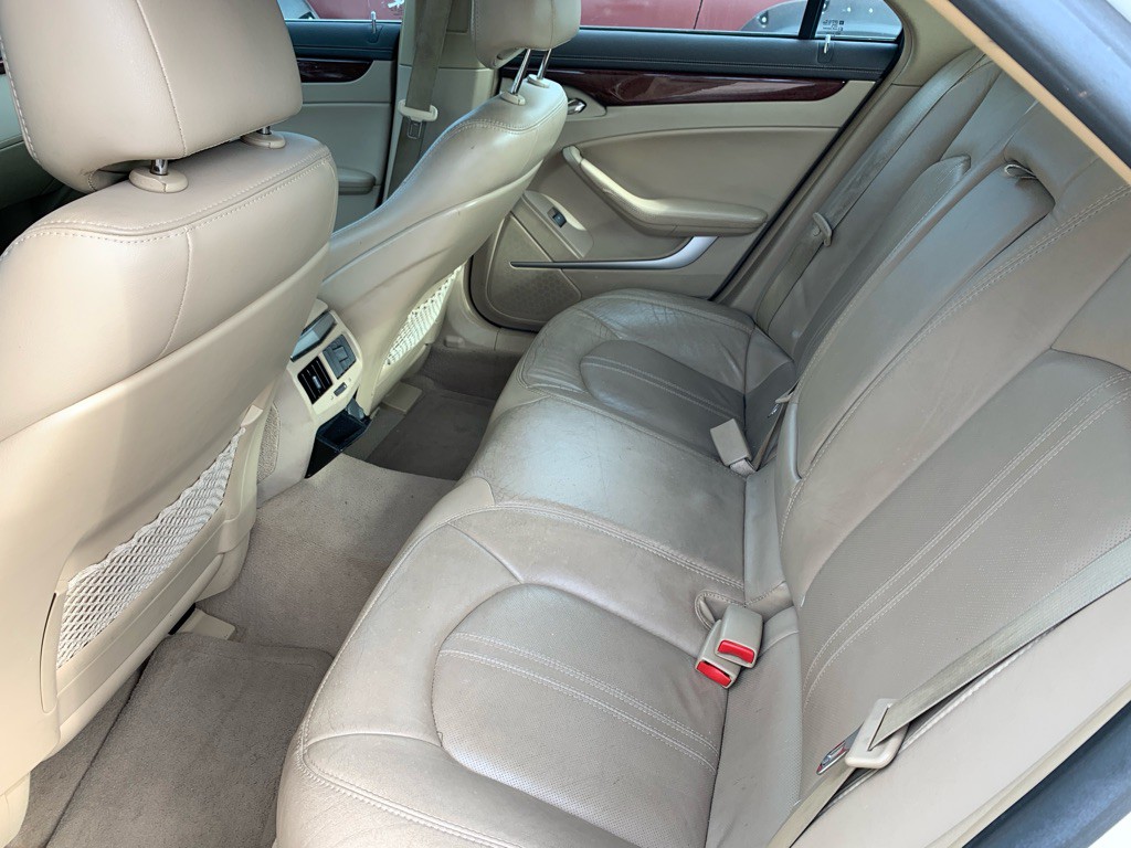 2009 Cadillac CTS Image 8
