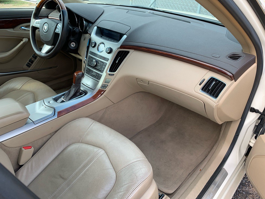 2009 Cadillac CTS Image 10