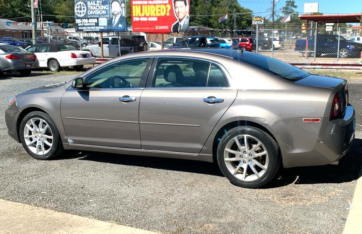 2010 Chevrolet Malibu Image 4